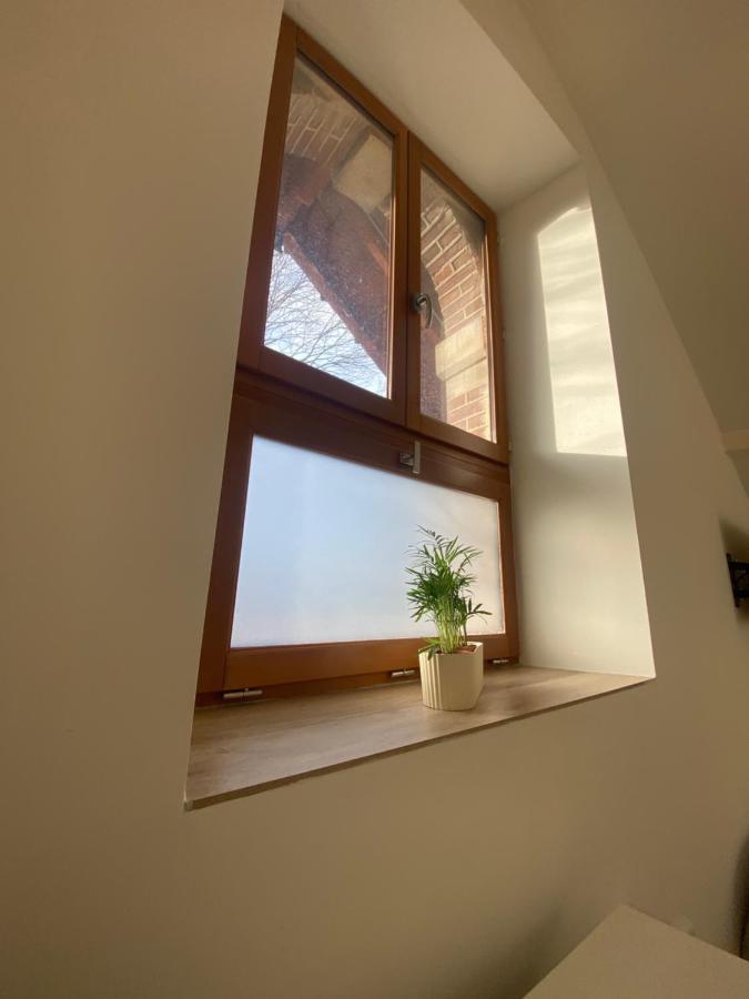 Studio Dans Les Ecuries Du Chateau Bonnelles ภายนอก รูปภาพ